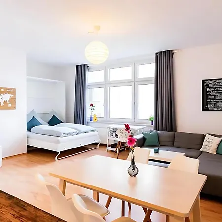 Helle In Top-lage, Hasselbachplatz - Altstadt, W-lan, 4 Schlafplaetze Apartment Magdeburg