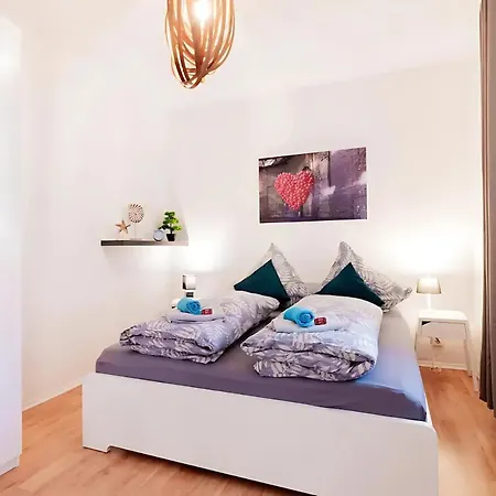 Apartment Helle In Top-lage, Hasselbachplatz - Altstadt, W-lan, 4 Schlafplaetze Magdeburg