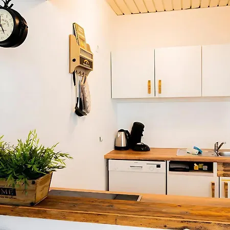 Helle In Top-lage, Hasselbachplatz - Altstadt, W-lan, 4 Schlafplaetze Apartment Magdeburg