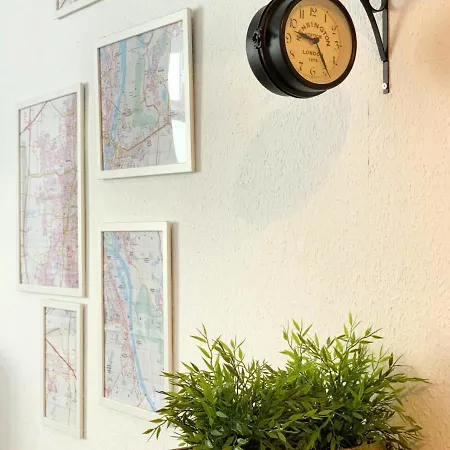 Apartment Helle In Top-lage, Hasselbachplatz - Altstadt, W-lan, 4 Schlafplaetze Magdeburg