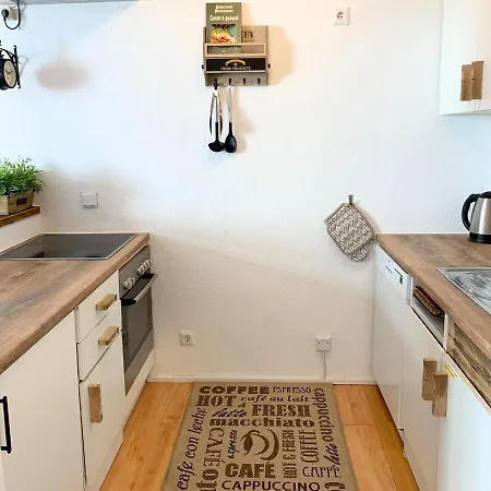 Helle In Top-lage, Hasselbachplatz - Altstadt, W-lan, 4 Schlafplaetze Apartment *