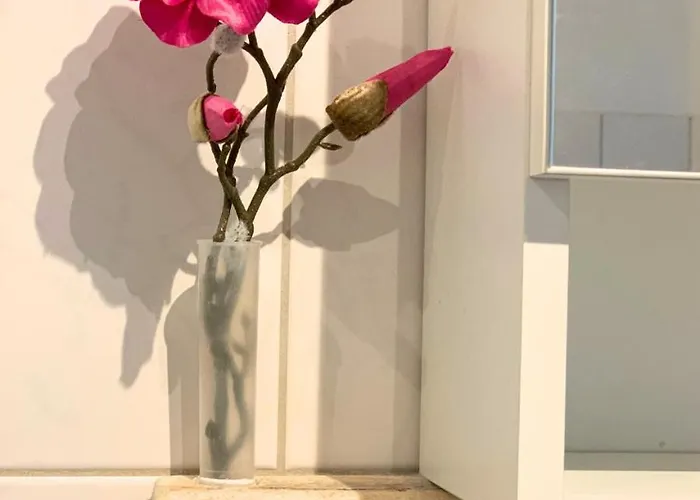 Helle In Top-lage, Hasselbachplatz - Altstadt, W-lan, 4 Schlafplaetze Магдебург